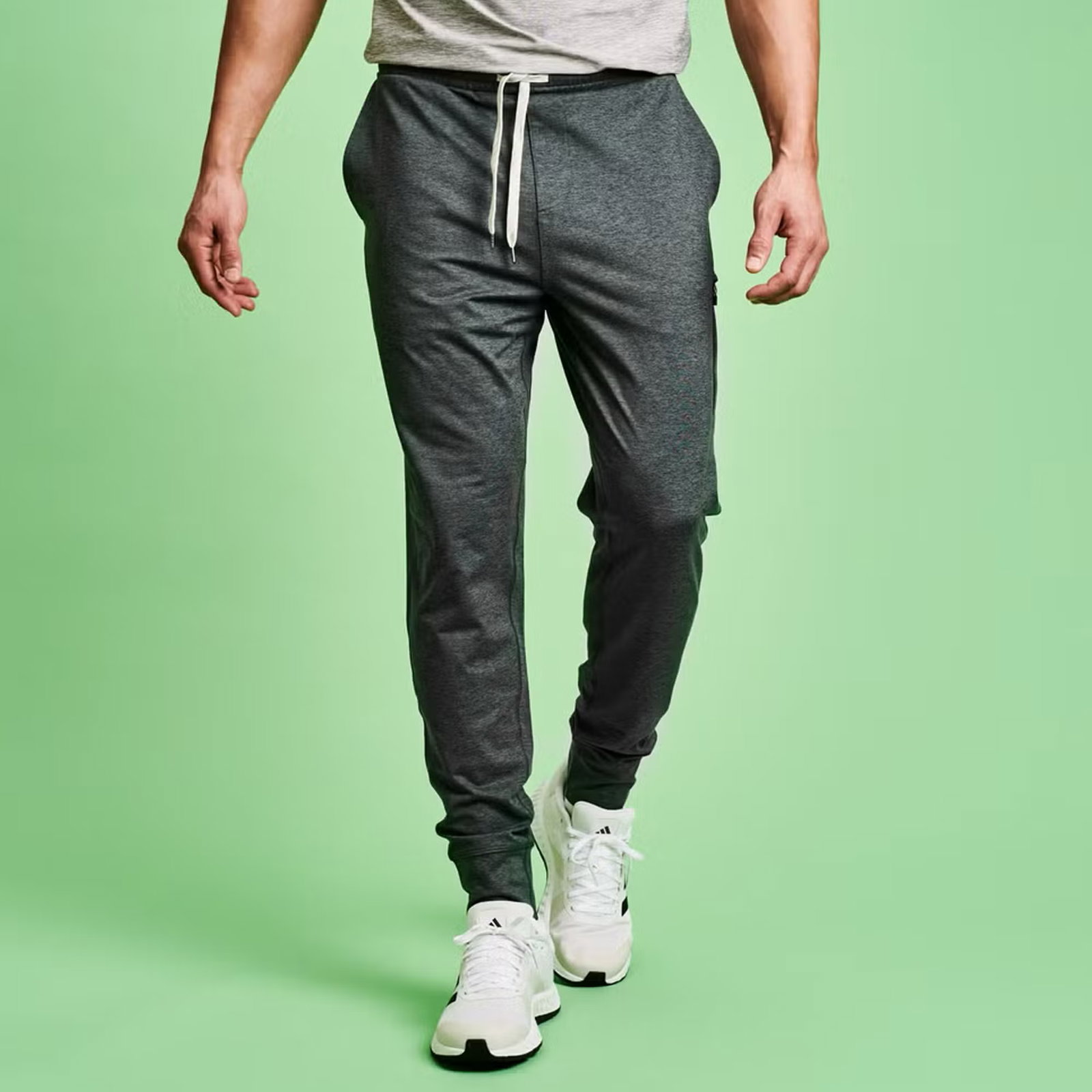 Vuori’s Memorial Day Sale Is the Excuse You Needed to Replace Your Tired Summer Workout Wardrobe