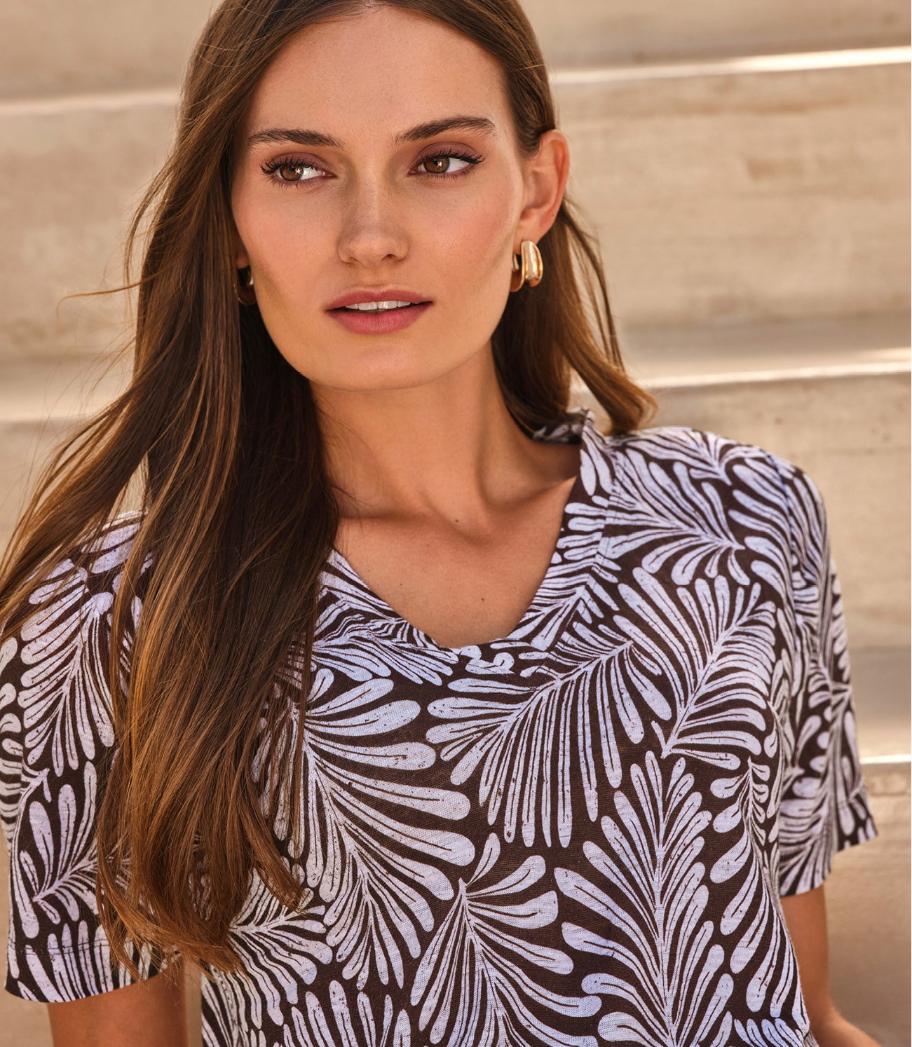 Linen Short Sleeve V Neck T-Shirt