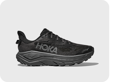 Block of four images showing the side view of the following shoes: Challenger 8 in black / outer orbit; Arahi 8 in birch / alabaster; Transport 2 in black / alabaster; Bondi 7 in black / rose cream