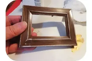Put your mini frames to good use with 4 creative ideas perfect for spring