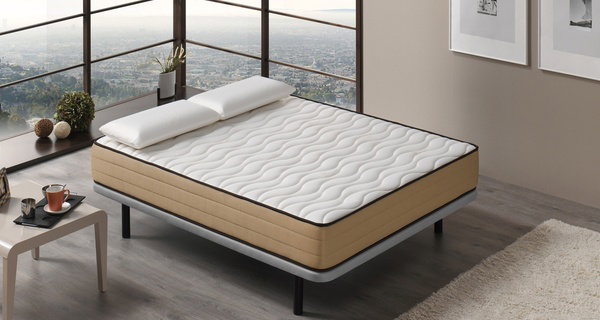 Matelas Kalinka en bambou et deux oreillers 60 x 40 de Dreamy