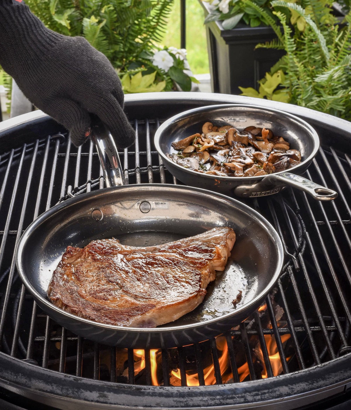 NanoBond® Titanium Skillet - Cooking Steak
