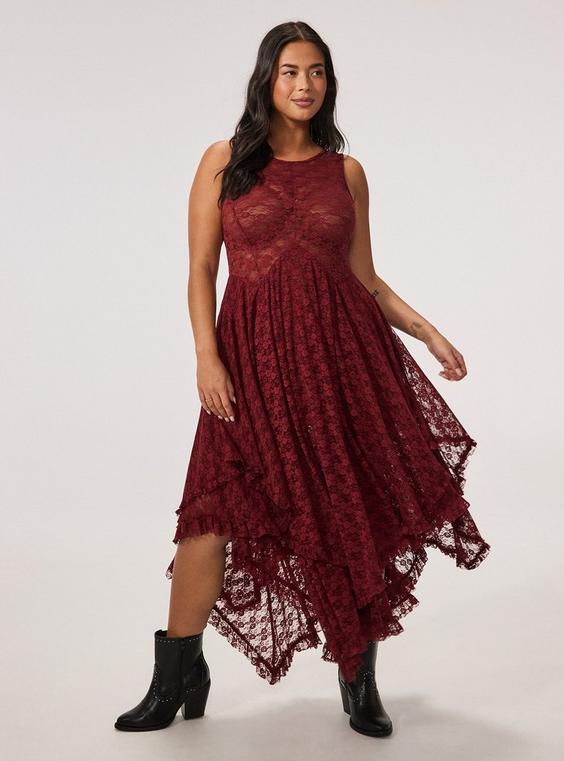 Festi Hanky Hem Lace Maxi Dress