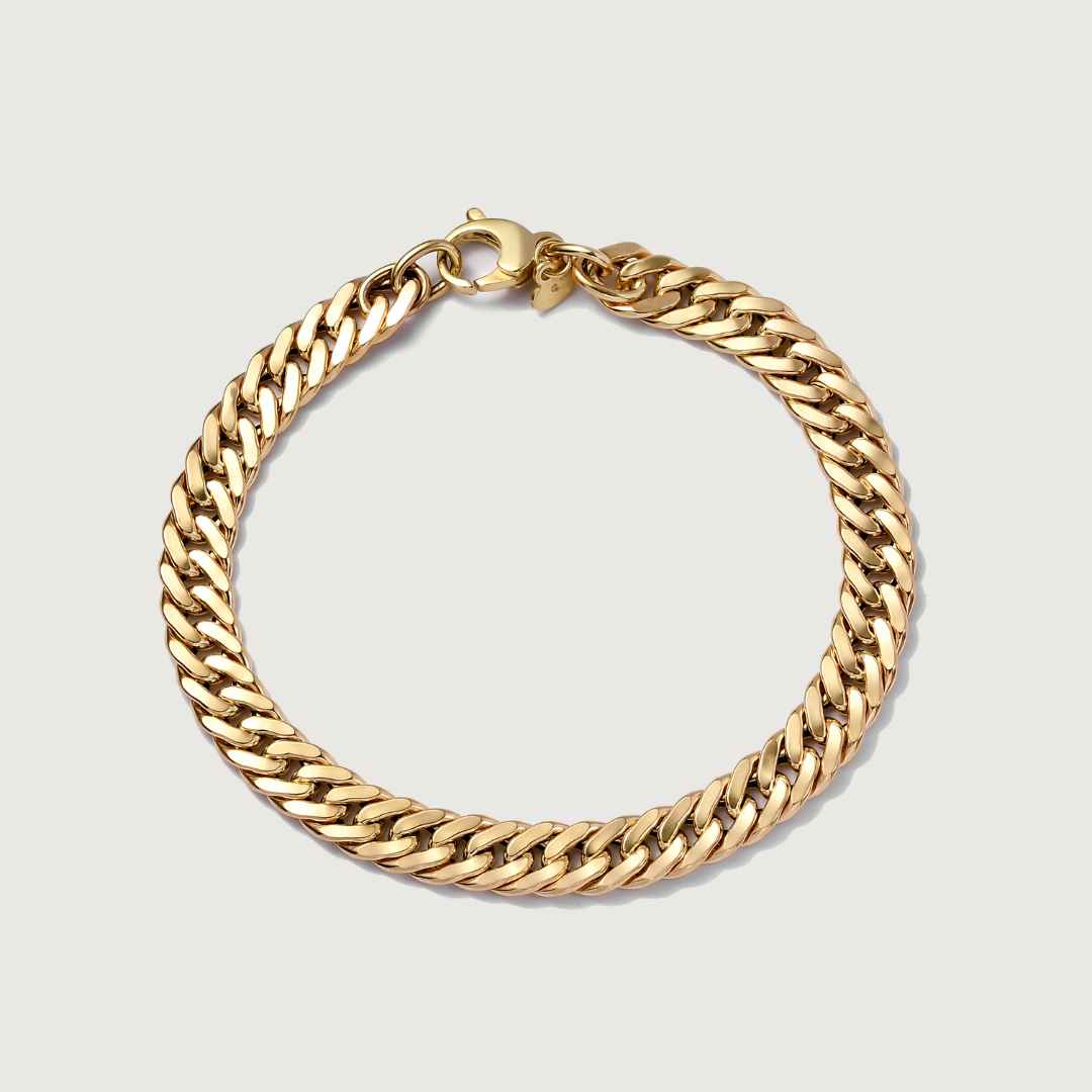 Image of Gold Essential Bold Curb Chain Bracelet in 9K Gold