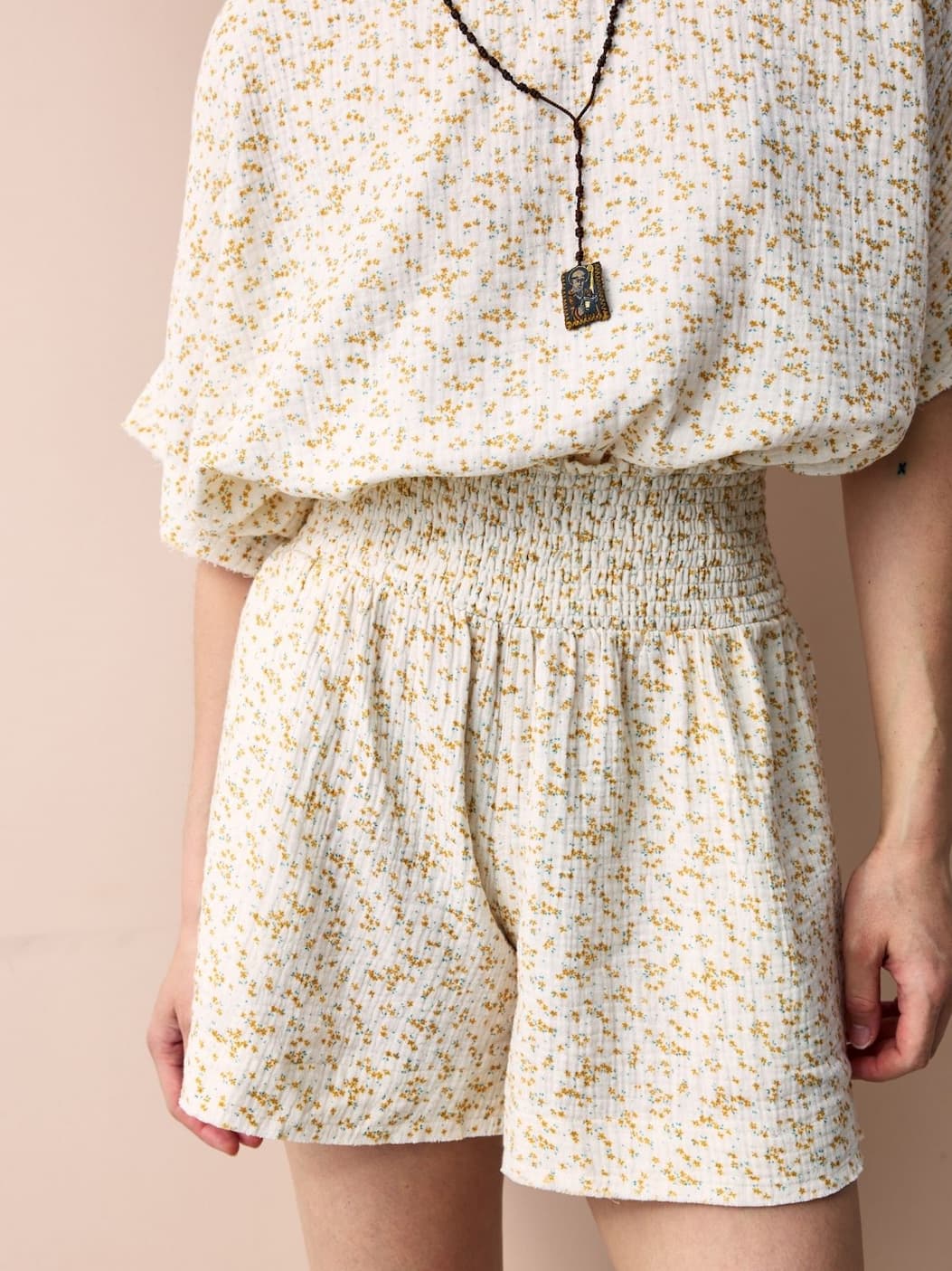 IRosa Double Cotton Gauze Shorts - Ditsy Print BY IRIS