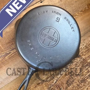 Beauty!  1930's Griswold #9 Skillet with Large Block Logo and Smooth Bottom, 710 S