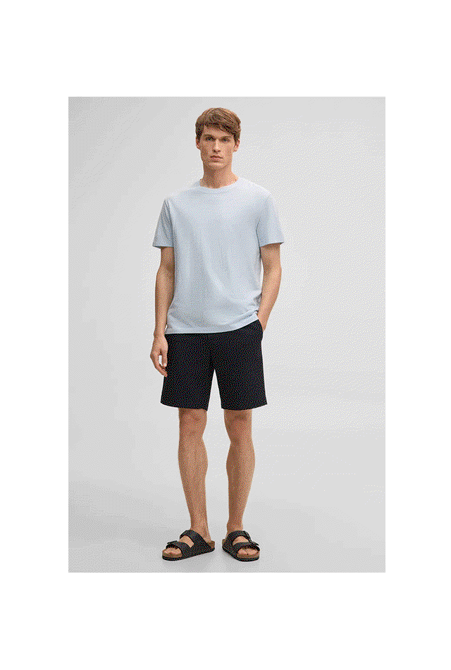 Animierte Bilderreihe von verschiedenen Bestseller-Looks aus dem Summer Special