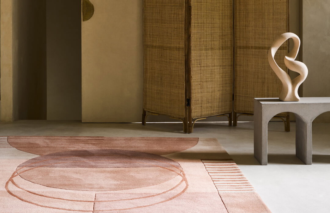 Rugs & Decor →