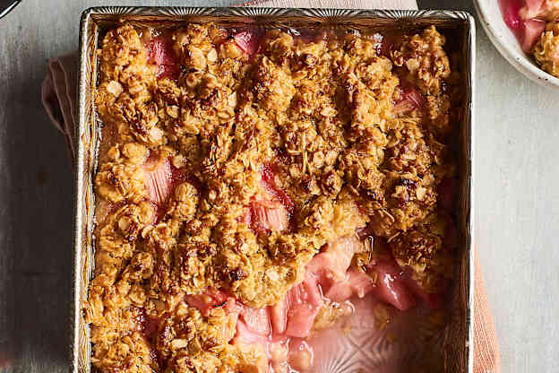 Rhubarb Crisp