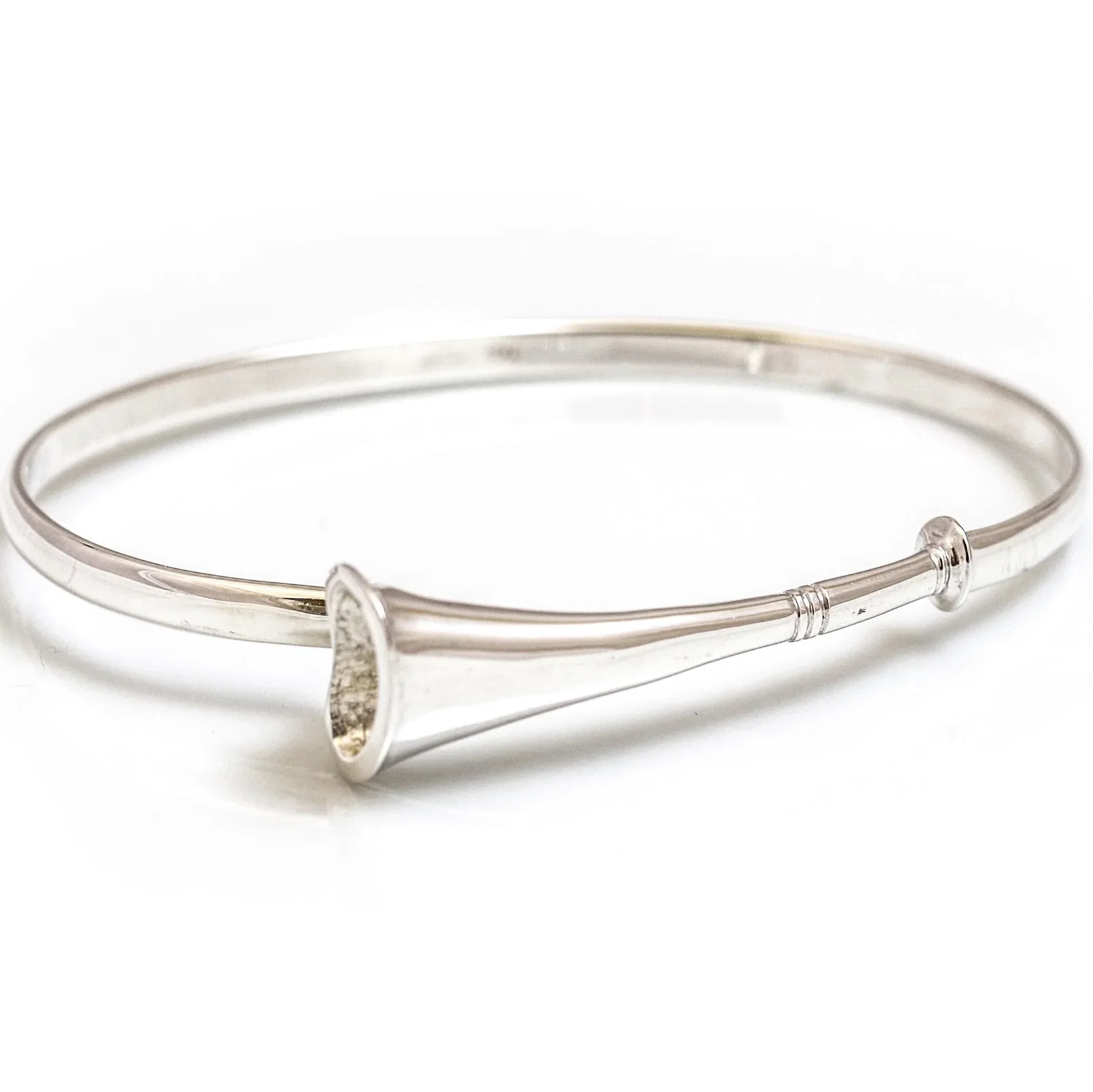 Image of Sterling Silver Hunting Horn Bangle