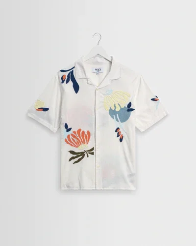 Didcot - Ecru And Multicolour Flower Embroidered Short-Sleeve Shirt