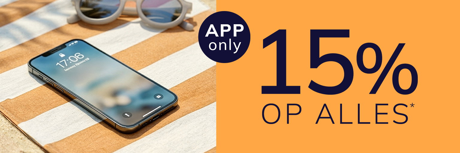 Een advertentie met de tekst APP only 15 % op alles* Links liggen een smartphone en een zonnebril op een gestreepte strandhanddoek, rechts staat een oranje vlak met de reclametekst.