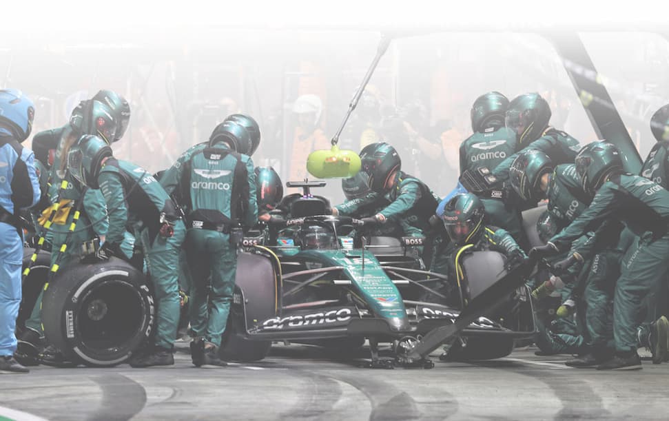 Aston F1® Pit Stop Wheel Change