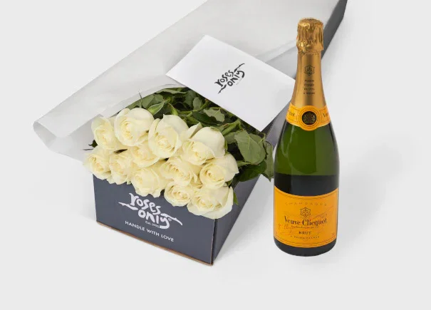 Image of White Roses Gift Box & Veuve Clicquot Ponsardin Brut Champagne (ROA48)