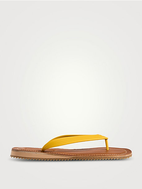 Ribbed Flip-Flops