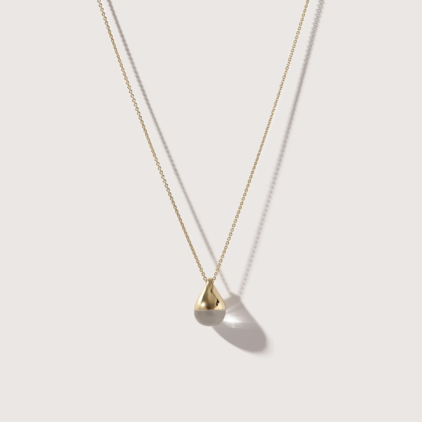 Image of Stilla Quartz Necklace