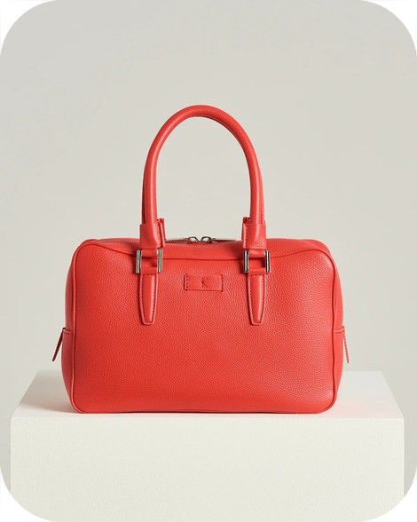 LEATHER CALFSKIN KISS ME BAG IN RED 