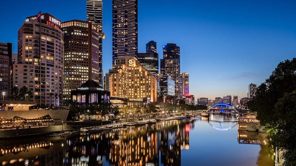 Award-Winning Melbourne Luxury with Daily Breakfast & Club Lounge Upgrades Available