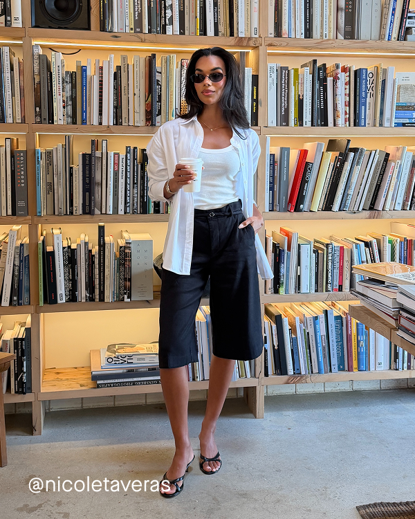 Image | @nicoletaveras in Long Tailored Short in Stretch Linen | Black
