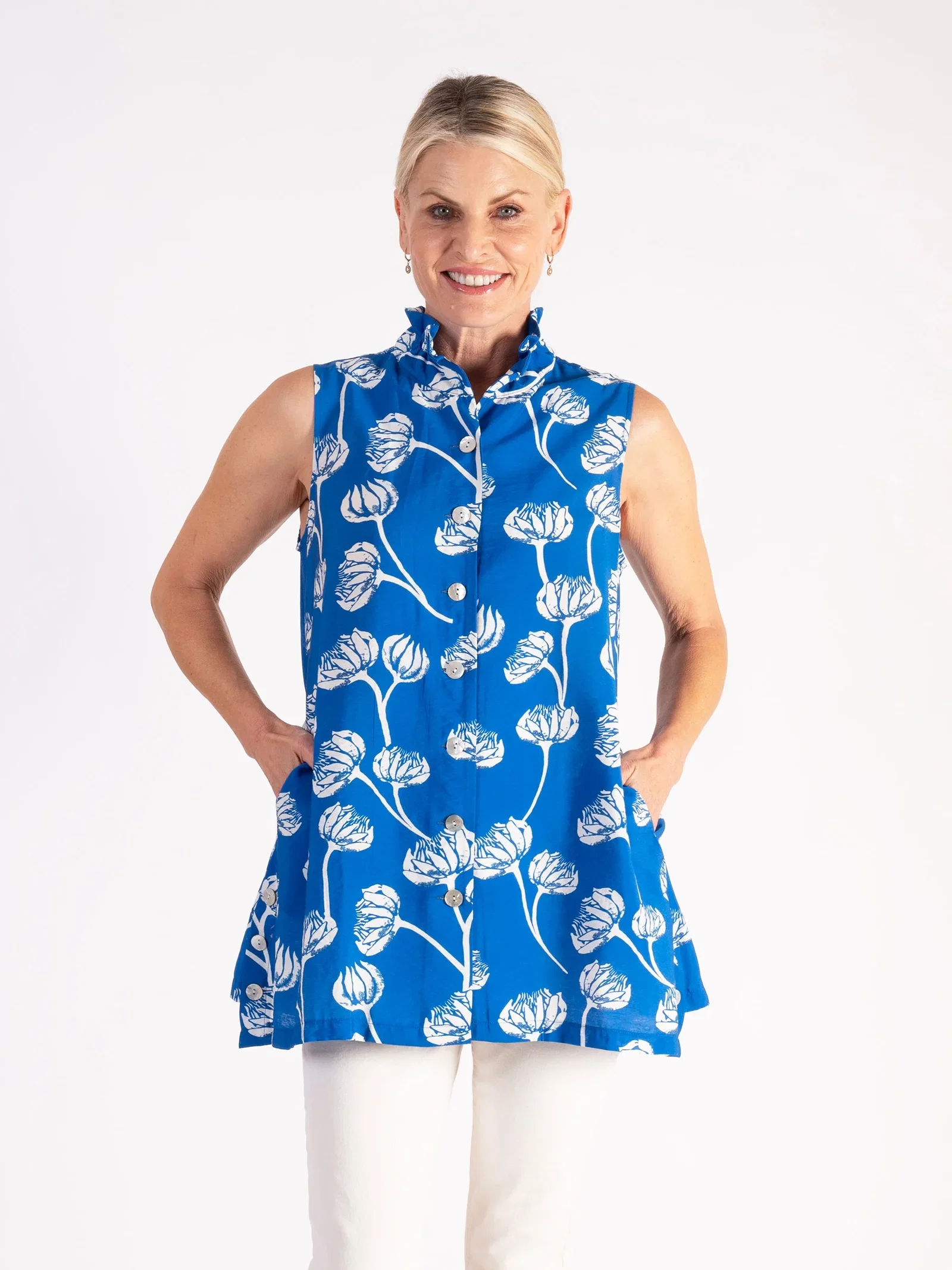 Image of Sky Falling Bouquet Sleeveless Shirt With Wire Neck Collar