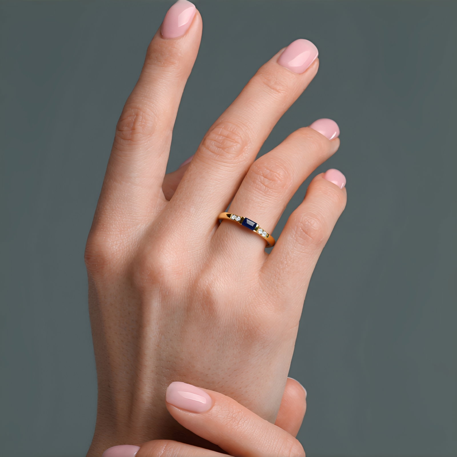 Zilveren ring met een Tanzania robijn