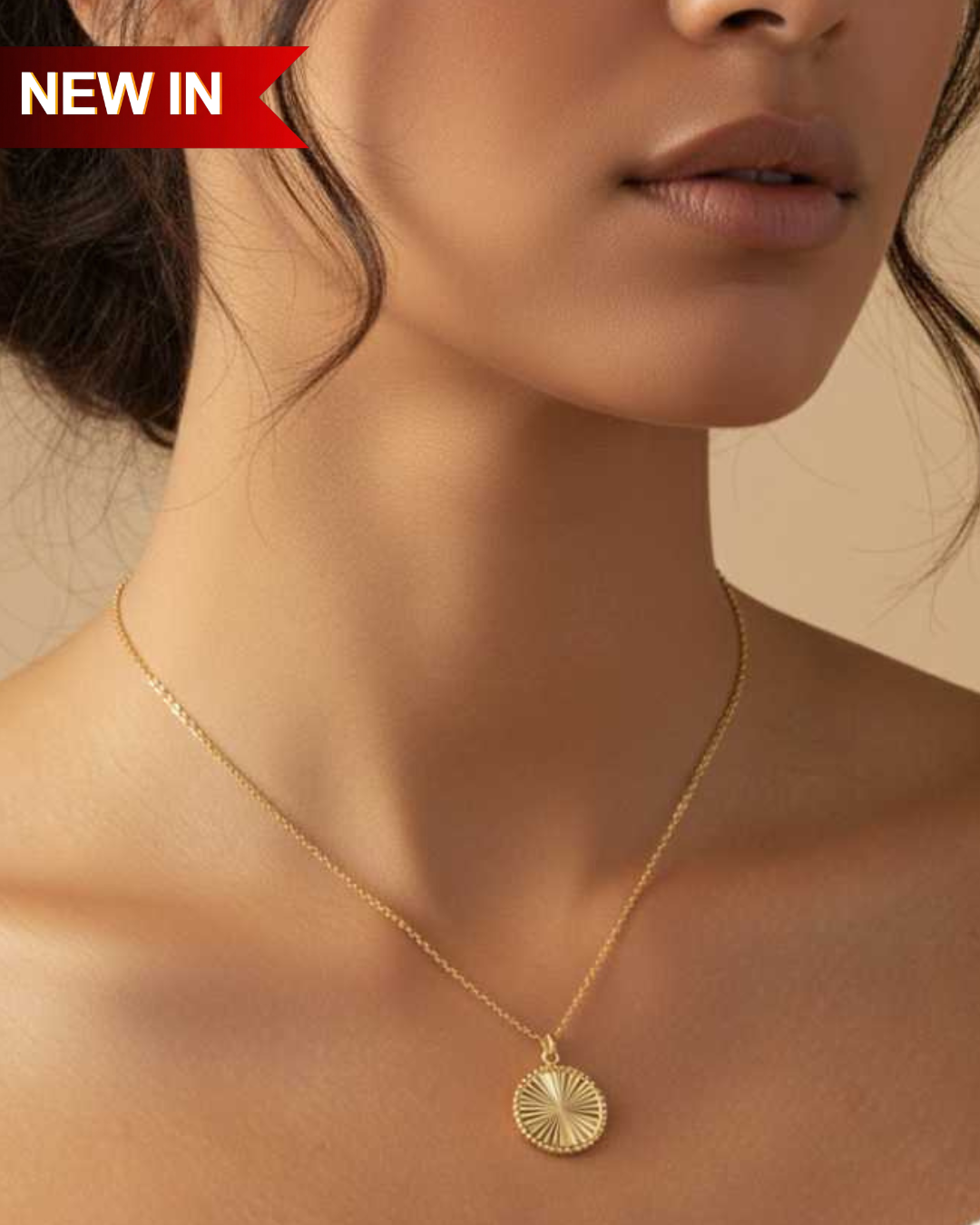 Gold Essential Sunlit Medallion Pendant with Chain in 9K Gold