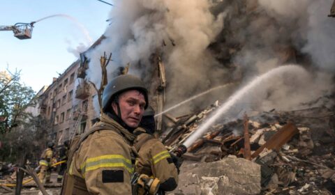 Russia hits Ukraine with Oreshnik missile in one of war’s biggest attacks on Kyiv