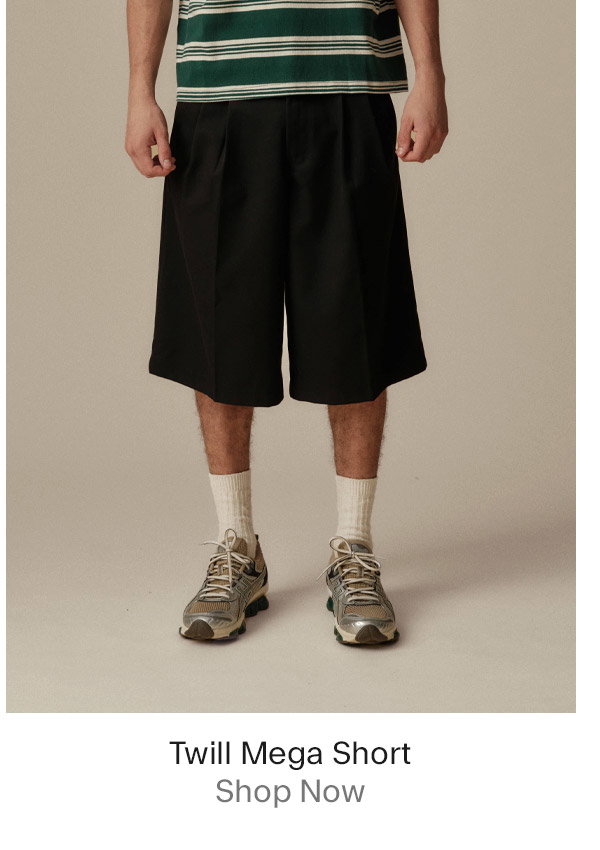 Twill Mega Short Black