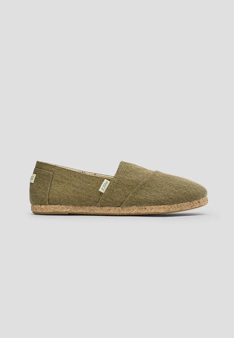 Classic Essential Khaki