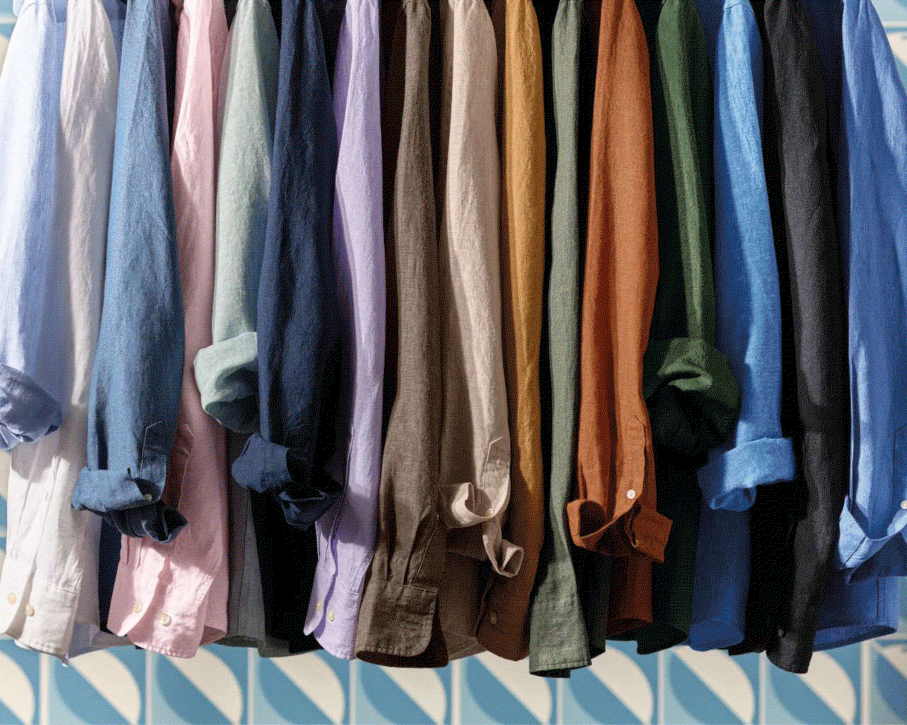THE PURE LINEN SHIRT