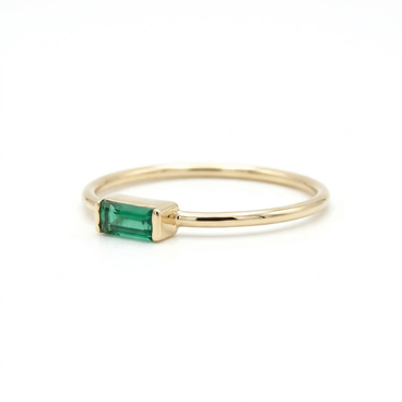  Emerald Ring