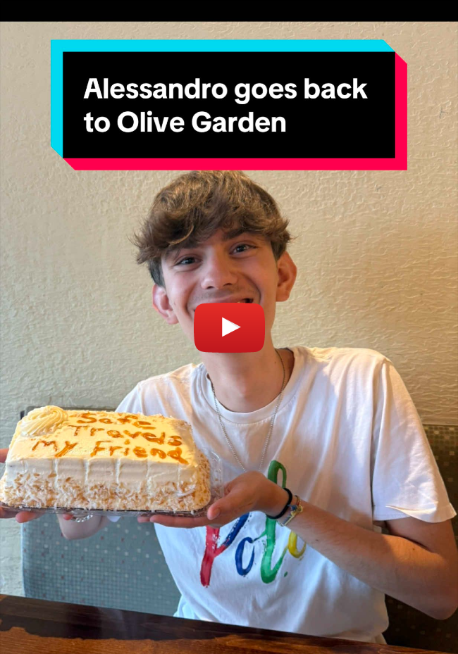 @alessandro.salimei back at @Olive Garden🤩🤩🤩 #ad #olivegardenpartner #exchangestudent #funnyvideo #foryoupage @Lou Pimber 