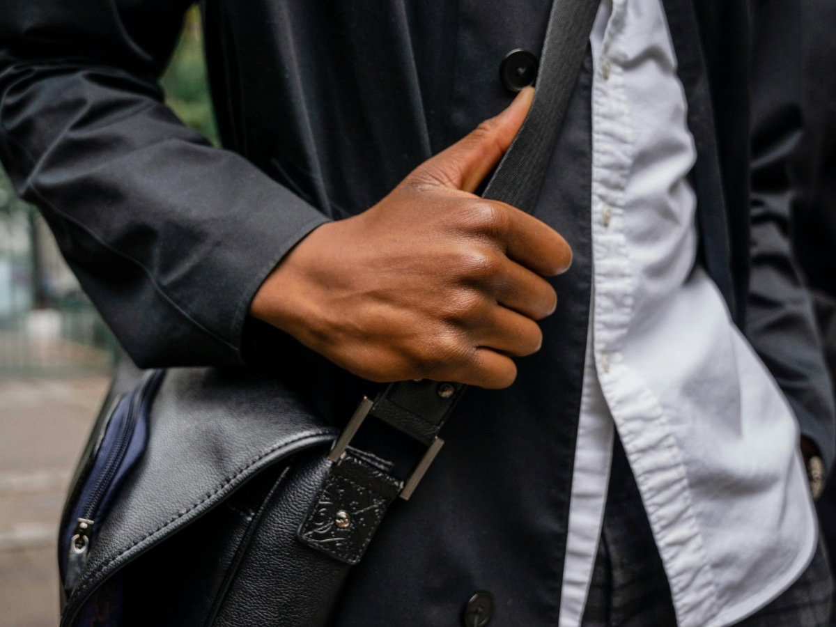 A Guide to Men’s Bags: 5 Styles to Upgrade Your Look (Yes, it’s Ok to Wear a Man Bag)