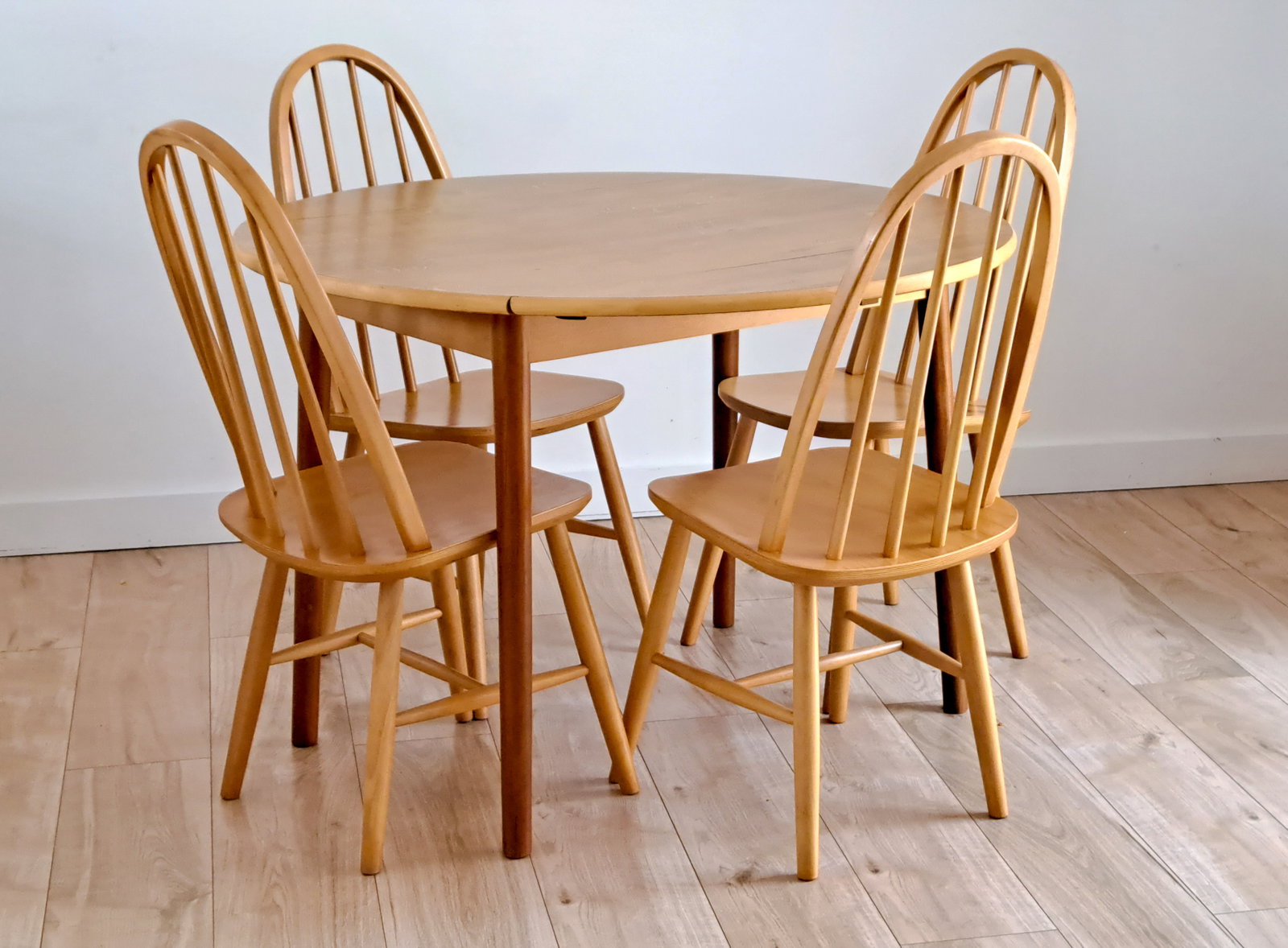 Mid Century Retro Ercol Style Formica Dining Table And Chairs