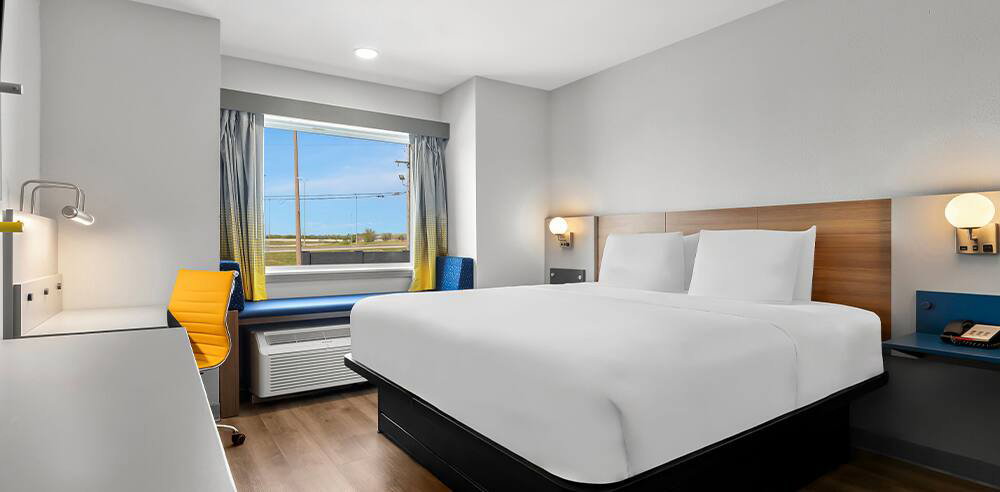 Microtel Inn & Suites by Wyndham Tulsa / Catoosa Route 66