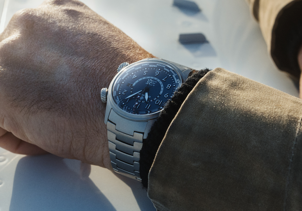 Altitude MB Meteor Time Zones On Wrist