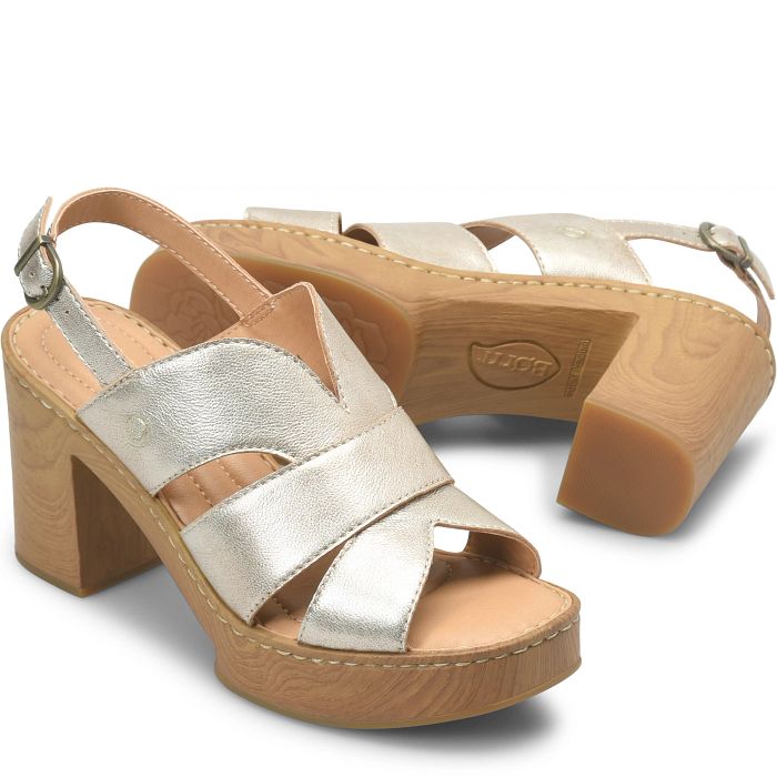 Nassau heeled sandal in metallic.