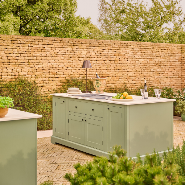 Broadway Outdoor Kitchen detail