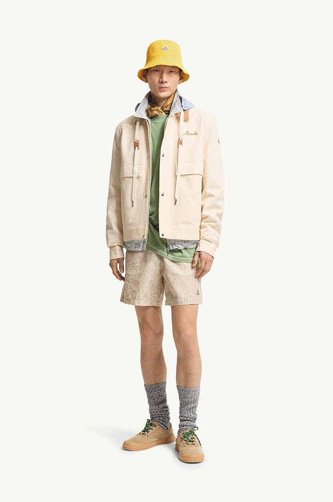 Accessories Shop now on Moncler's website