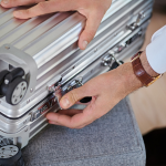 To our baggage calculator