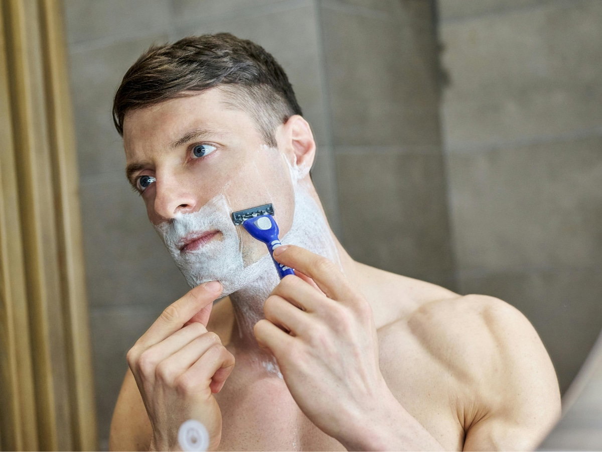 The Science of Shaving: How to Prevent Razor Burn and Razor Bumps