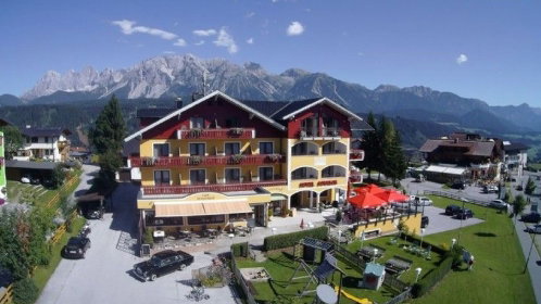 Hotel Außenansicht