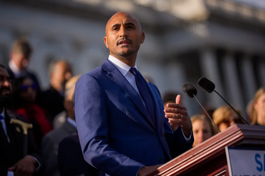 GOP’s <em>Callais</em>-Fueled Gerrymander Blitz Hits Two Speed Bumps