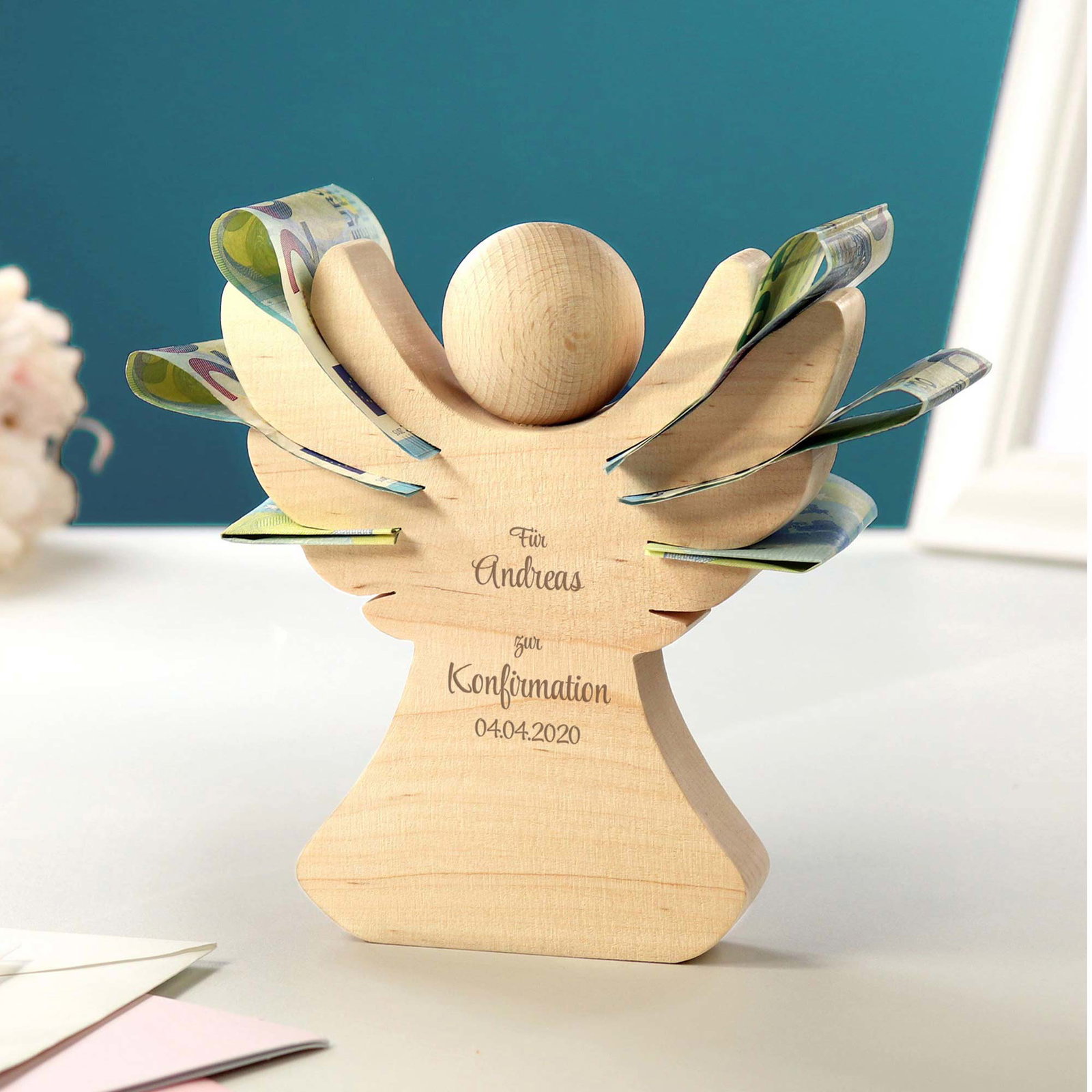 Image of Holzengel mit Gravur zur Konfirmation