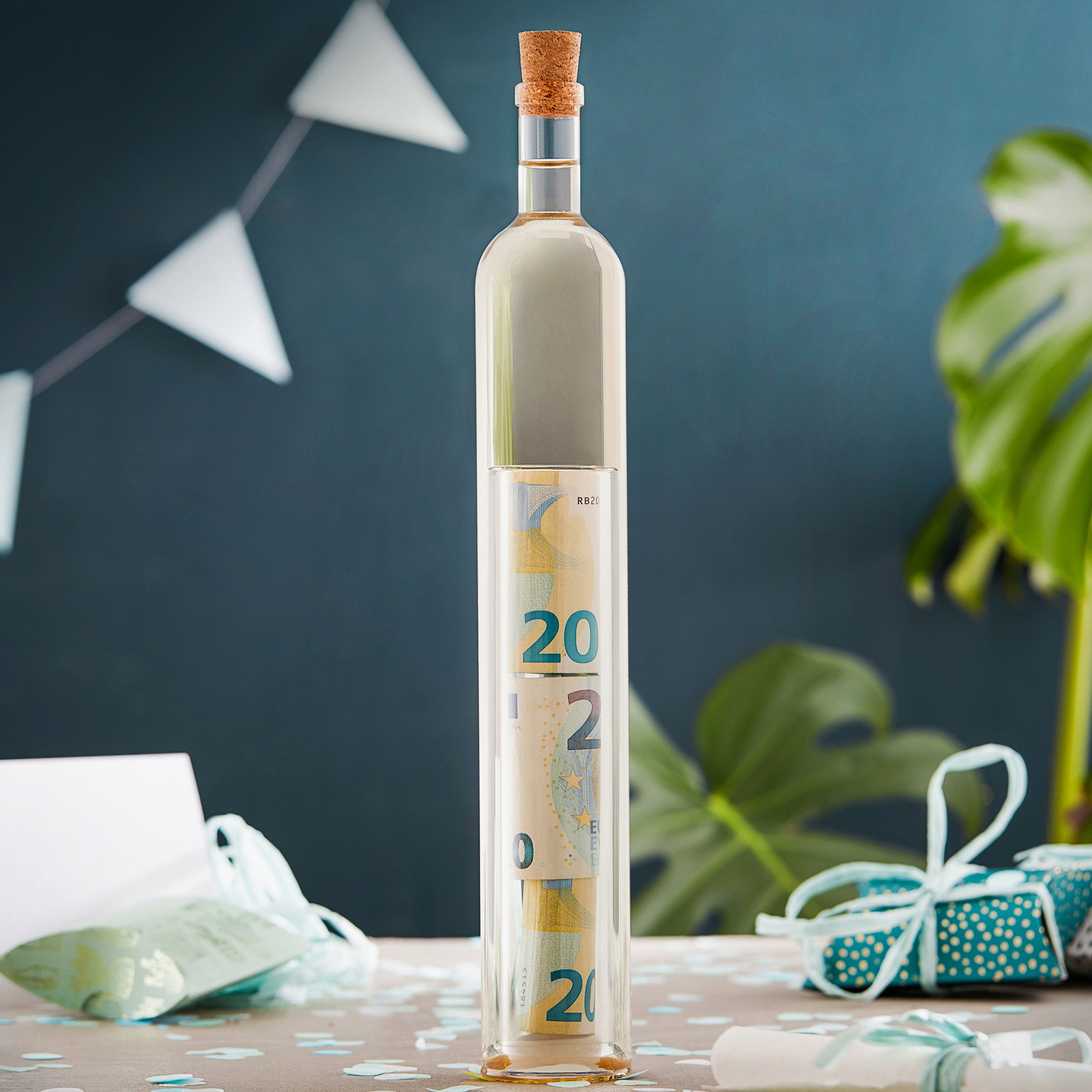 Image of Geschenkflasche mit Hohlraum