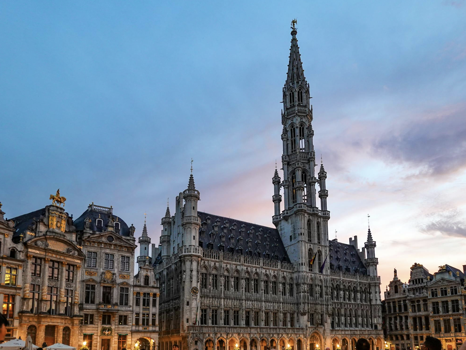 Bruselas: vuelos + 2 noches en hotel NH 4* céntrico por 137 euros