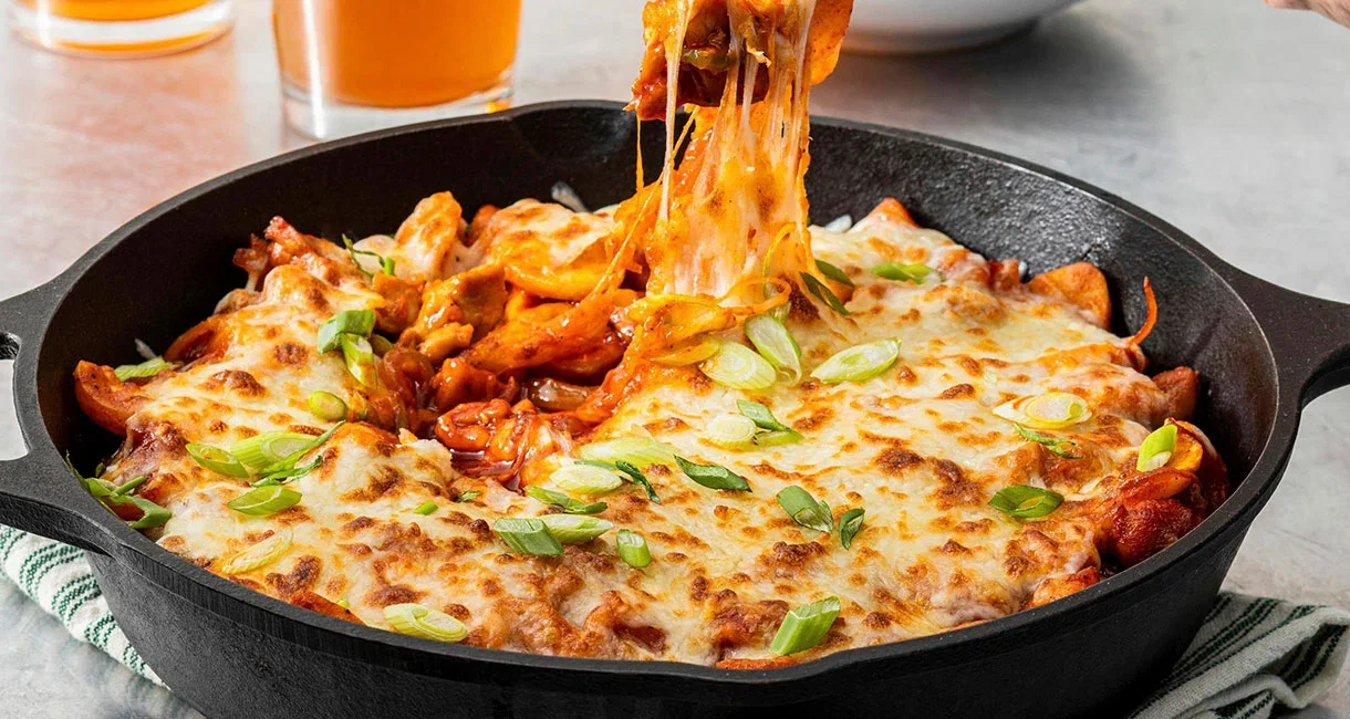 Cheese Buldak (Korean Fire Chicken)