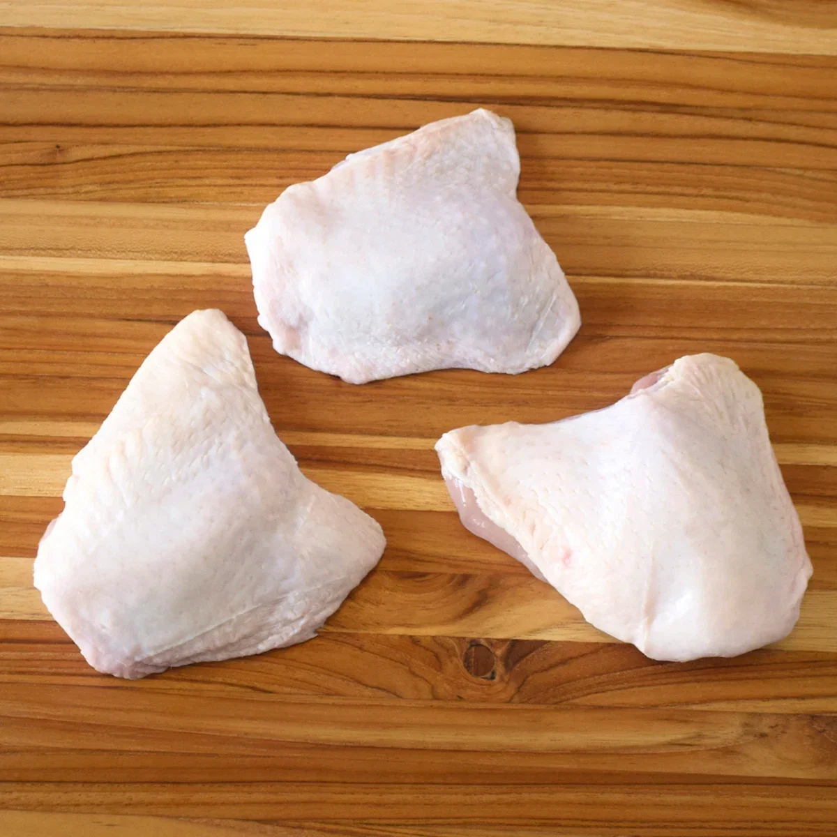 Image of Organic Bone-In Chicken Thighs