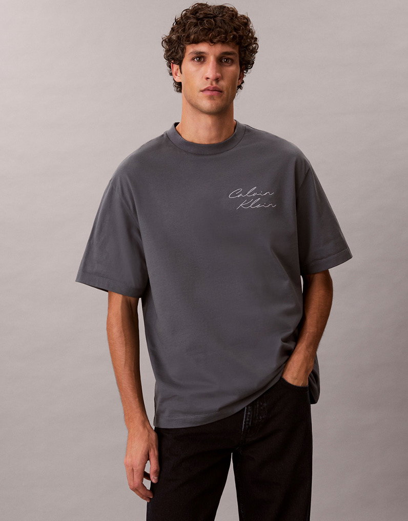 RELAXED SCRIPT LOGO T-SHIRT