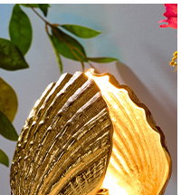 Shimmering Seashell Table Lamp